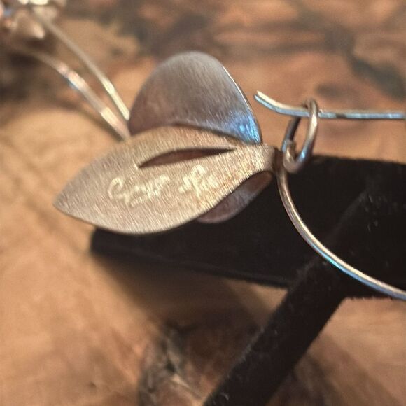 Artsist Signed Silver Leaf Earrings - Picture 7 of 8